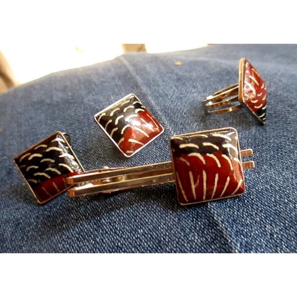 Vintage Gold-Toned Tie Clip Earrings Ring Set Abstract Red Black Enamel Design - Picture 1 of 4